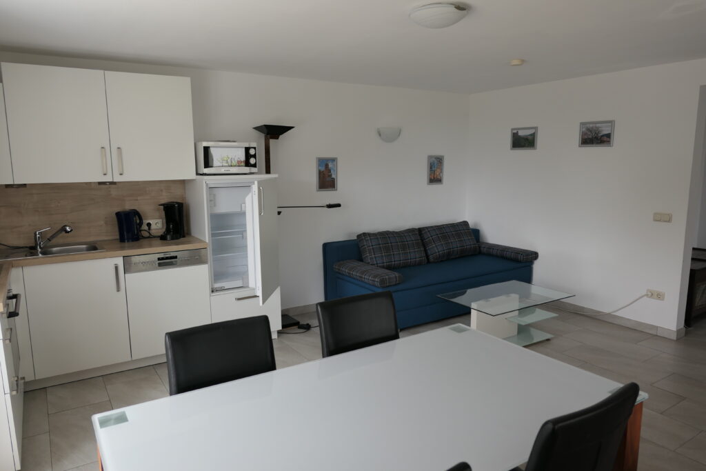 Sitzbereich mit Schlafsofa für 2 Personen
